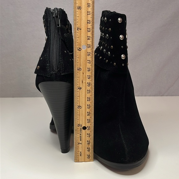 Qupid “Proven-15” Black Velvet Ankle Booties - Size 9 - With Box - Picture 13 of 16